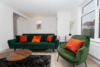 Becontree Bliss - 2BR House near train station - Dagenham - 8