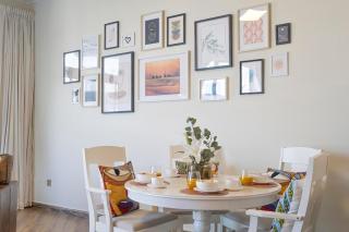Marina Majesty- Homely & Cozy 2BR, CanalView, Central Location - 8