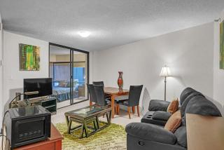 Chic DT Honolulu Executive Condo condo - Honolulu - 6