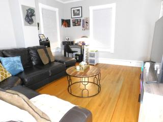 The Blue Victorian Waterview Home - 7