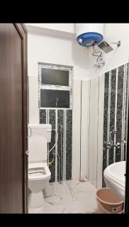 Homey Hearth Home Stay - Shillong - 1