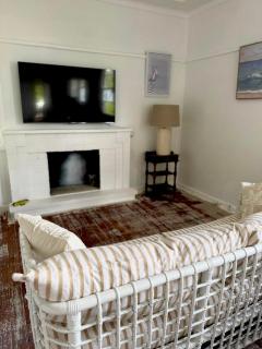 Sandon Point Coastal Cottage - Bulli - 4