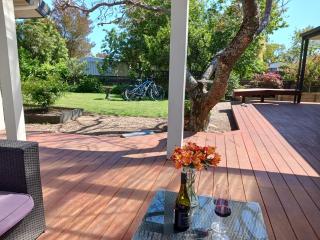 Doonside Private Cottage at Grossi Point Reserve - Mapua - 2