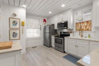Ocean Jewell - 1041 Ocean Blvd - Demere Park - 2