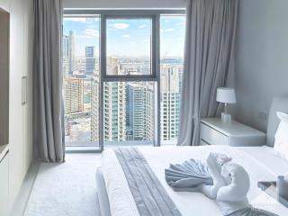 Luxurious Burj Royale 1B Apt With Balcony & City Views - 8