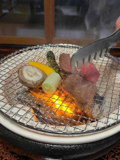 最高ランク飛騨牛の希少部位と地元野菜の炭火焼きを堪能できる宿ゲストハウスつぐや - - 8