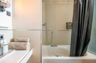 Loft & Artist Studio in an Industrial Creative Hub - 4