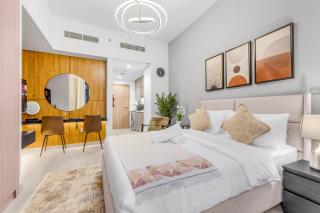 Fully Equipped Studio with Views - 0