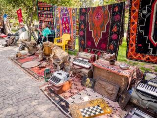 Colorful & Central 2 Bedroom Apt With A Patio - Tbilisi - 1