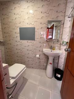 Chris Bed and Breakfast by Hostmandu - 2