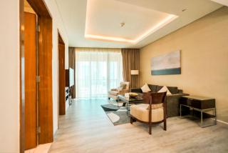 Emaar Fashion Avenue one bedroom - Formerly Address Dubai Mall Four Apple Holiday Homes - 0