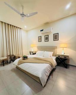 Luxury 2BHK Suite, Skypark One, Islamabad - Islamabad - 8