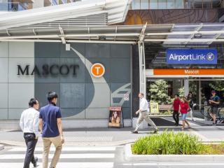 F3 Lovely One for Family or Friend With Parking - Sydney - 9