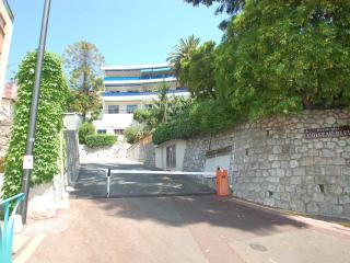 Studio avec Grande Terrasse, Garage Privé, Proche Centre et Mer à Menton - FR-1-196-276 - Menton - 1