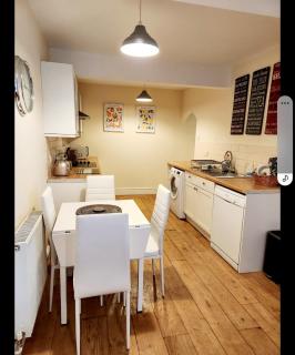 The Mews - Lynton - 3