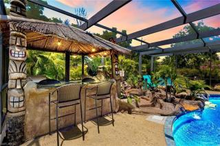 Casa de Cape with FREE heated pool year round - Cape Coral - 0