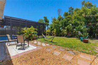 Casa de Cape with FREE heated pool year round - Cape Coral - 1