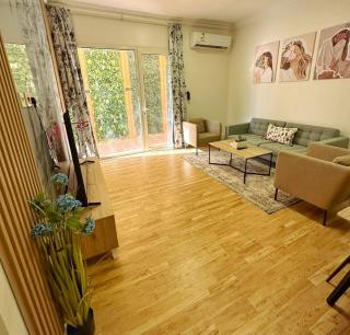 2 Bedrooms Family Apartment 2BB - Riade - 0