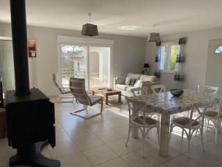 Belle maison avec piscine et terrain entièrement clôturé - Saint-Privat-de-Champclos - 4