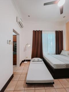 Casa Vista Talisay Overlooking House With Pool cel - Talisay - 9