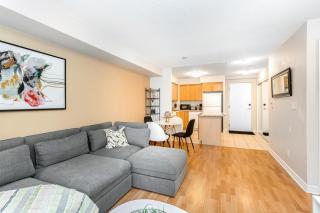 High-End 2BR 2BATH Condo-Steps to Square One Mall - Mississauga - 2