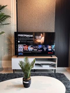 Free Netflix Soho at Meta City for 2 Pax - Seri Kembangan - 4