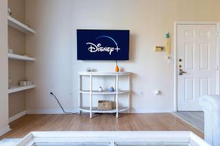 Dreamy Apartment Just 15 Minutes from Disney - 3
