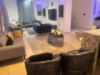 2bedroom luxuzy apartment - 1