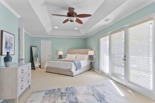 Renovated Pool Paradise Private Oasis Sleeps 14 - Savannah - 0