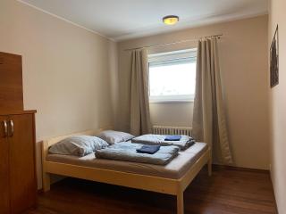 Zen Zone Hostel - Bratislava - 1