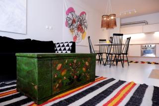 Host2U Art AP - Fireplace - Free parking - 5min Gondola - Bansko - 3