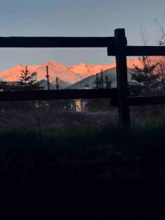 Host2U Art AP - Fireplace - Free parking - 5min Gondola - Bansko - 1