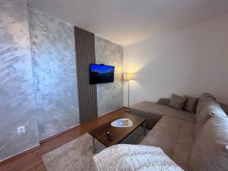 Host2U Belvedere Apartment - Ski in - out - FREE Parking - Bansko - 7