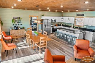 Luxe Mountain Pool Escape by Ghosal Luxury Lodging - Gatlinburg - 4