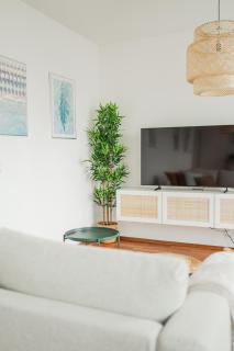 Rooftop City View Haven Apartment - Wenen - 6
