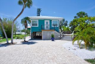 Cozy Cottage by Sun Palace Vacations - 9