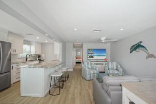 Cozy Cottage by Sun Palace Vacations - 4