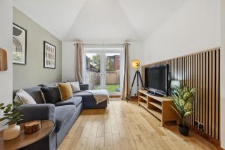 Chic 2 Bed Apartment With Free Parking & Garden - Cambridge - 0