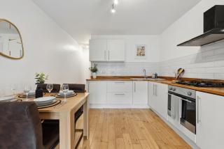 Chic 2 Bed Apartment With Free Parking & Garden - Cambridge - 4