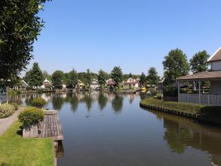 Cosy holiday home on the water with garden - Simonshaven - 5