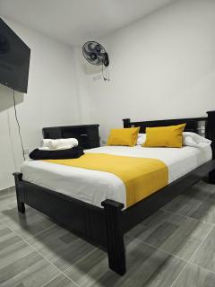 Zavara Hostal - Pueblo Tapao, 321-609-4407 - Pueblo Tapao - 1