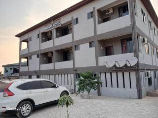 Ragant Hotel - - 1