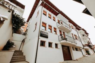 Livinn Apartments-Twin Room with Shared Bathroom - 5