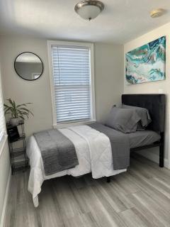 Stylish Boston 2nd floor unit, You are going to love it! - Boston - 9