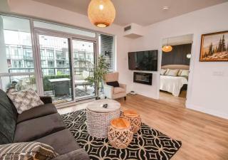 HIGHPOINT at Friday Harbour Resort - Innisfil - 3