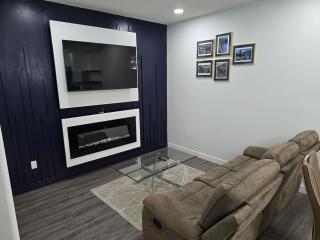 2 BedRooms Deluxe Suite with Full Kitchen - 0