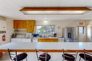Cabin by the Sea - Long Beach - 2