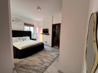 Cozy 3 Bedroom Furnished Apartment,Bonamousadi - Douala - 0