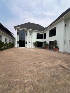 IH Suites - Asaba - 8