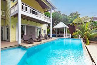 Updated Beachfront Paradise Infinity Pool Roatan - 4